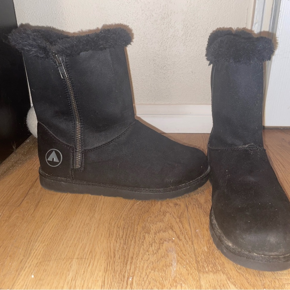 Black Boots - 2 styles in 1!
